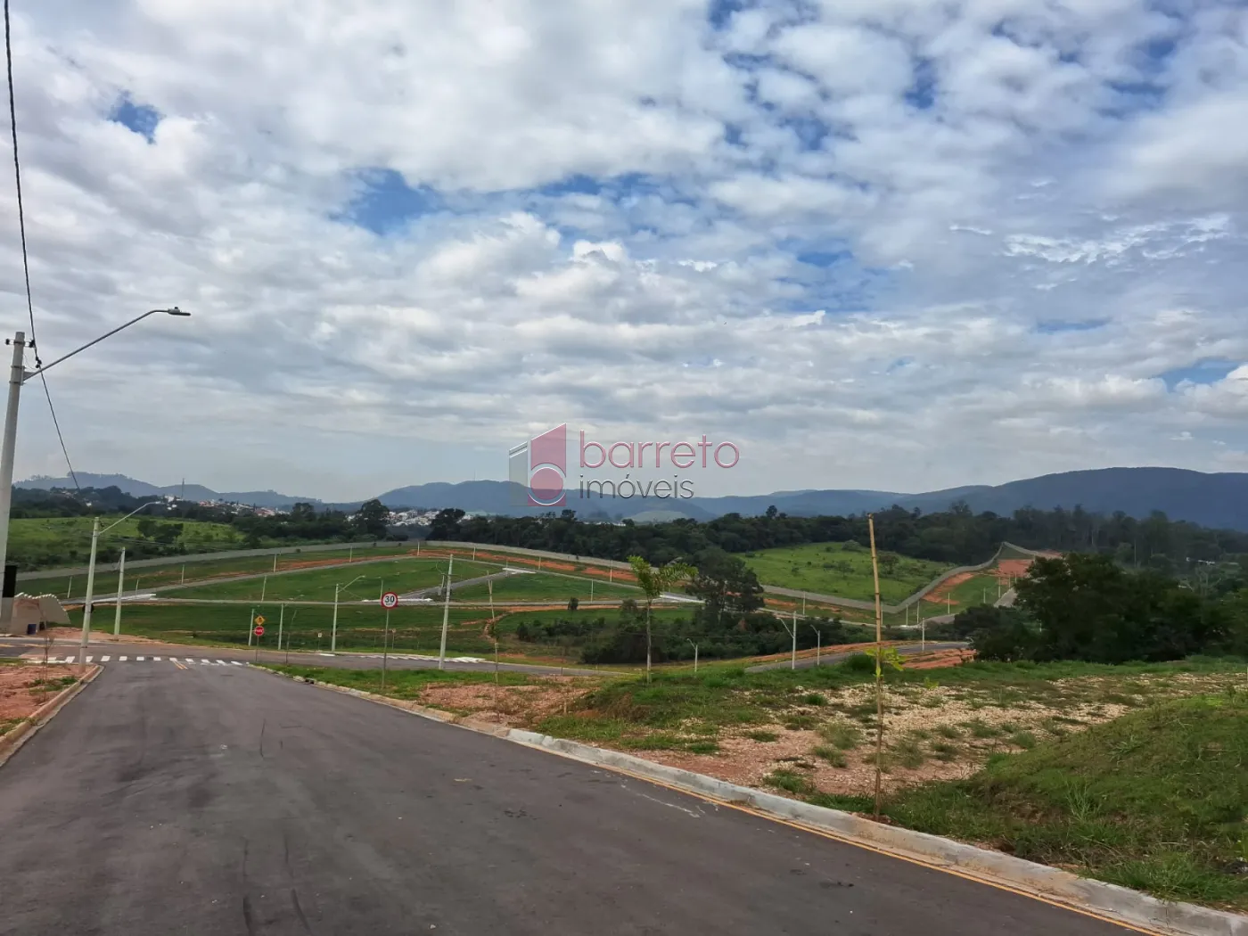 TERRENO À VENDA – RESIDENCIAL LAGO AZUL – RECANTO QUARTO CENTENÁRIO –  JUNDIAÍ/SP