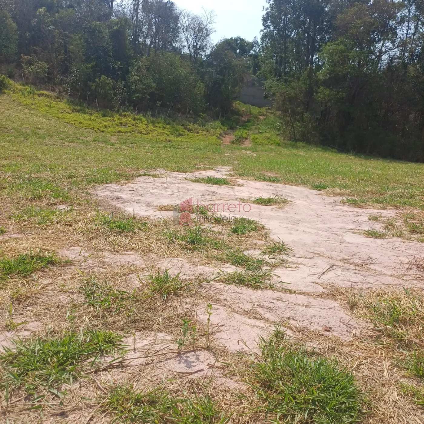 TERRENO À VENDA NO CONDOMÍNIO LAGO AZUL – JUNDIAÍ/SP