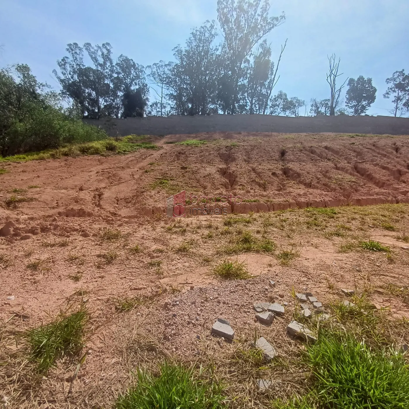TERRENO À VENDA NO CONDOMÍNIO LAGO AZUL – JUNDIAÍ/SP