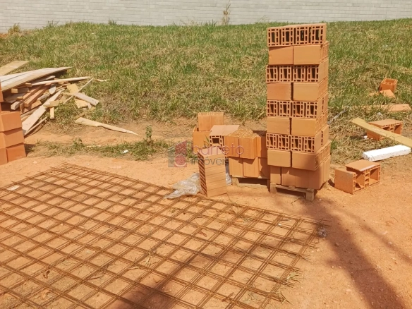 TERRENO À VENDA NO CONDOMÍNIO LAGO AZUL – JUNDIAÍ/SP