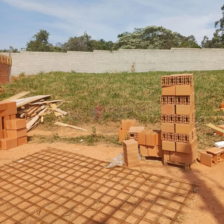 TERRENO À VENDA NO CONDOMÍNIO LAGO AZUL – JUNDIAÍ/SP