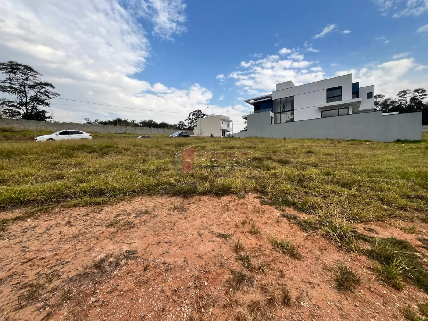 TERRENO À VENDA NO CONDOMÍNIO RESIDENCIAL LAGO AZUL EM JUNDIAÍ/SP