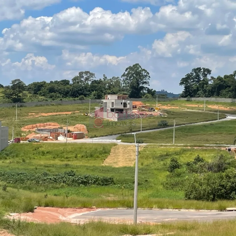 TERRENO À VENDA NO CONDOMÍNIO RESIDENCIAL LAGO AZUL EM JUNDIAÍ/SP