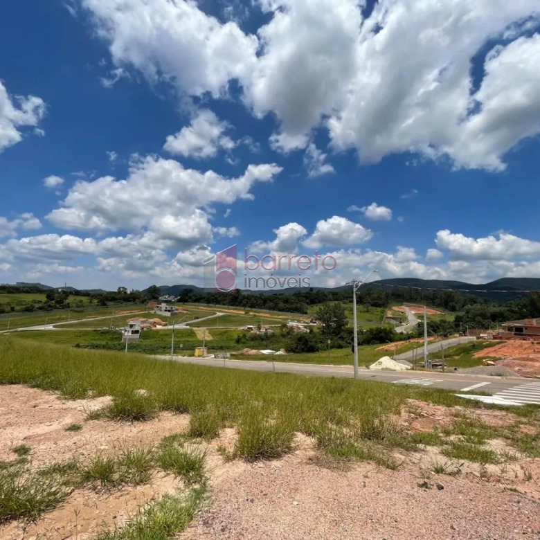 TERRENO À VENDA NO CONDOMÍNIO RESIDENCIAL LAGO AZUL EM JUNDIAÍ/SP