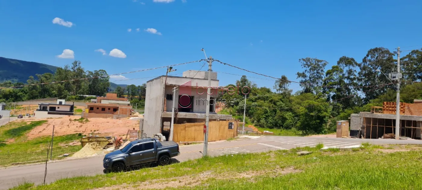TERRENO À VENDA NO CONDOMÍNIO RESIDENCIAL LAGO AZUL EM JUNDIAÍ/SP