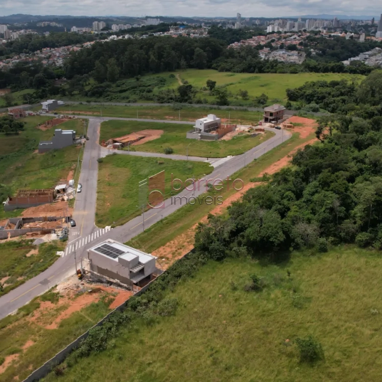 TERRENO À VENDA NO CONDOMÍNIO RESIDENCIAL LAGO AZUL EM JUNDIAÍ/SP