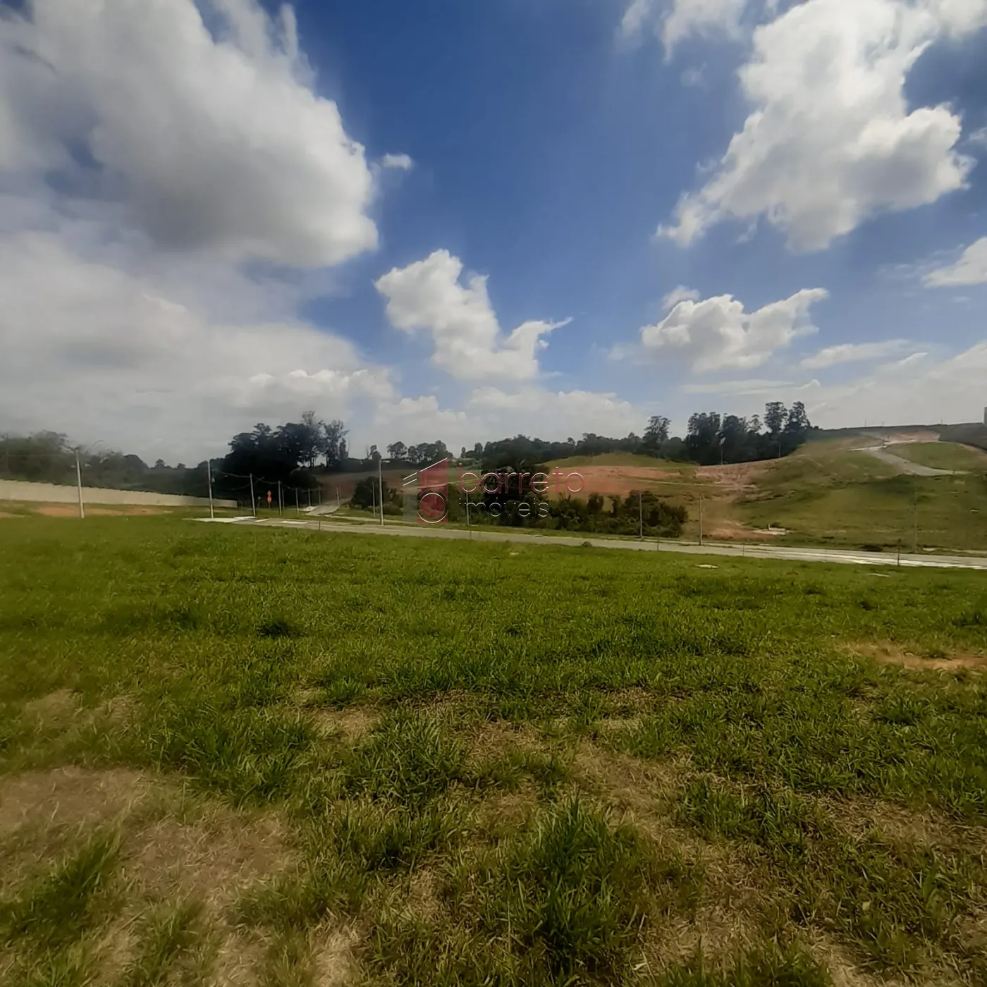 TERRENO À VENDA NO RESIDENCIAL LAGO AZUL – RECANTO QUARTO CENTENÁRIO – JUNDIAÍ/SP
