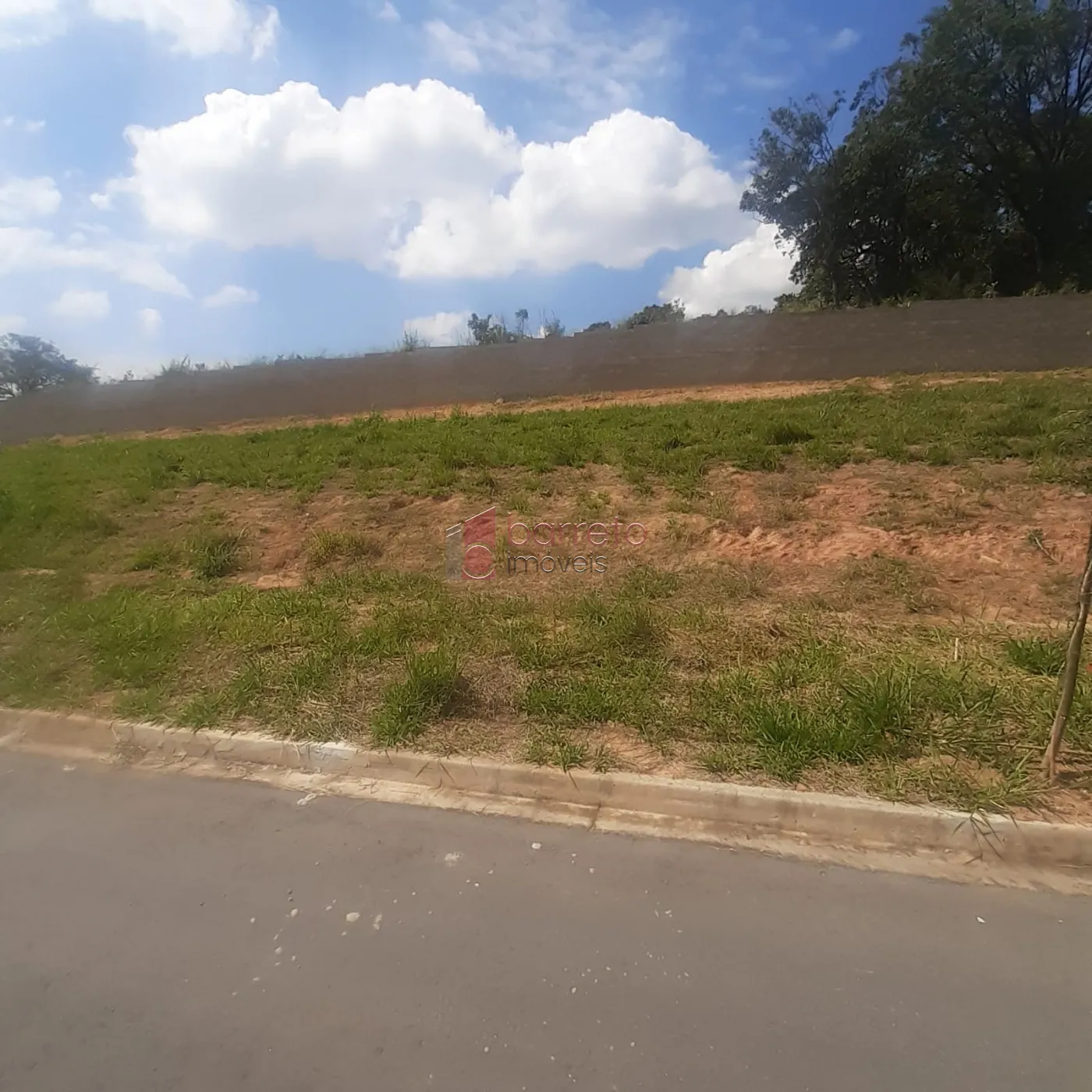 TERRENO À VENDA NO RESIDENCIAL LAGO AZUL – RECANTO QUARTO CENTENÁRIO – JUNDIAÍ/SP