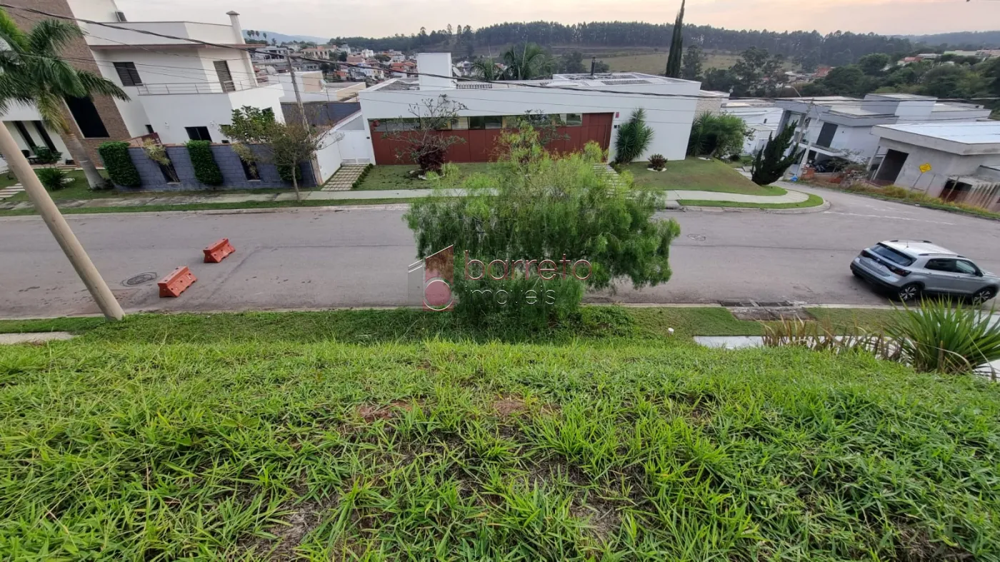 BELO LOTE COM PROJETO APROVADO À VENDA NO CONDOMÍNIO TERRAS DE JUNDIAÍ – BAIRRO CAXAMBU – JUNDIAÍ/SP