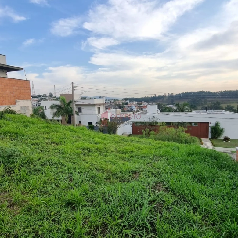 BELO LOTE COM PROJETO APROVADO À VENDA NO CONDOMÍNIO TERRAS DE JUNDIAÍ – BAIRRO CAXAMBU – JUNDIAÍ/SP