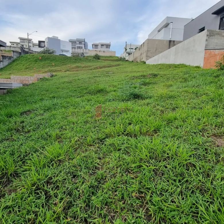 BELO LOTE COM PROJETO APROVADO À VENDA NO CONDOMÍNIO TERRAS DE JUNDIAÍ – BAIRRO CAXAMBU – JUNDIAÍ/SP