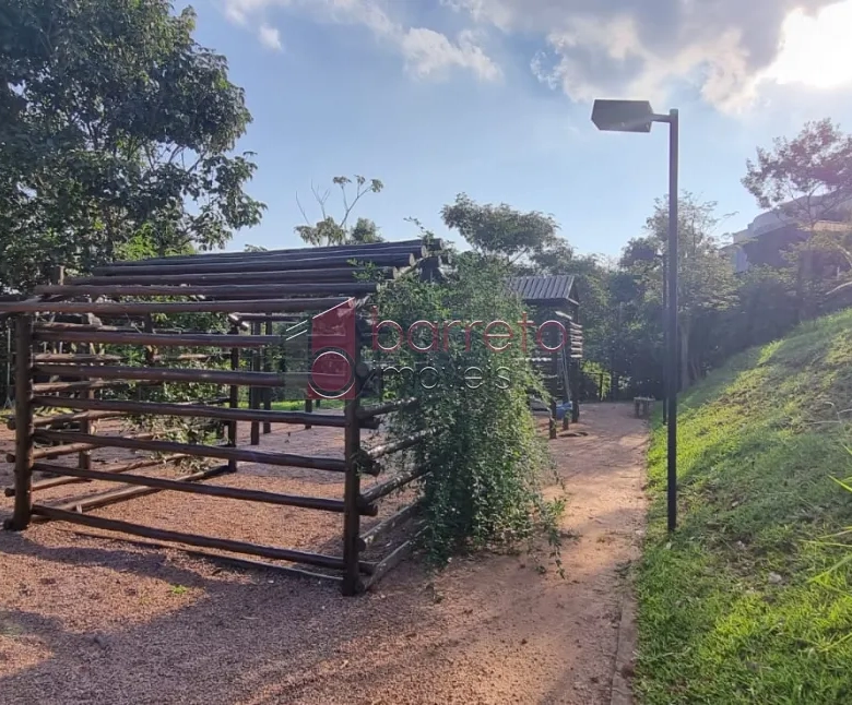 BELO LOTE COM PROJETO APROVADO À VENDA NO CONDOMÍNIO TERRAS DE JUNDIAÍ – BAIRRO CAXAMBU – JUNDIAÍ/SP