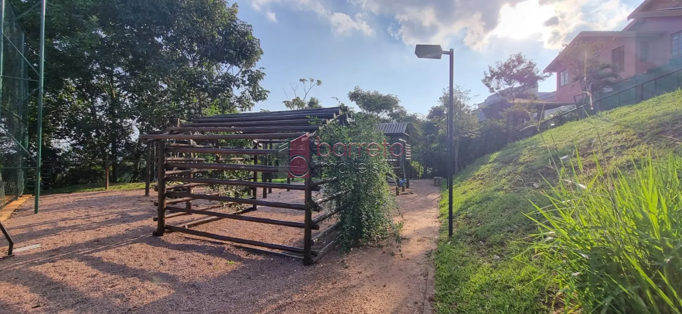 BELO LOTE COM PROJETO APROVADO À VENDA NO CONDOMÍNIO TERRAS DE JUNDIAÍ – BAIRRO CAXAMBU – JUNDIAÍ/SP