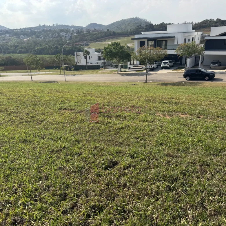 TERRENO À VENDA NO CONDOMÍNIO ALPHAVILLE 1 EM JUNDIAÍ/SP