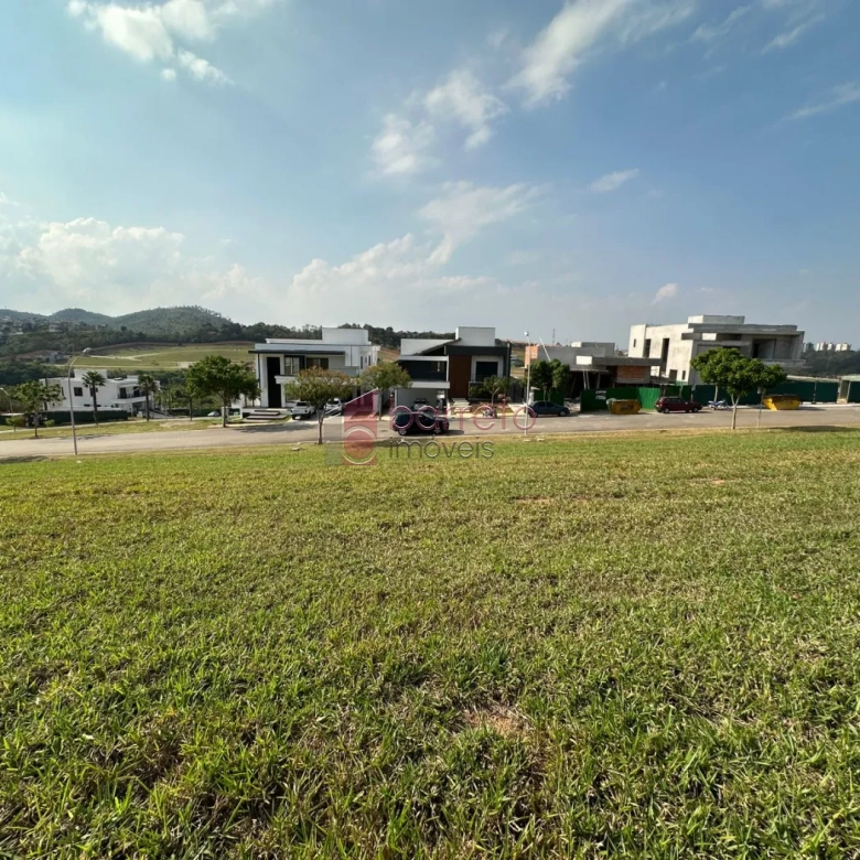 TERRENO À VENDA NO CONDOMÍNIO ALPHAVILLE 1 EM JUNDIAÍ/SP
