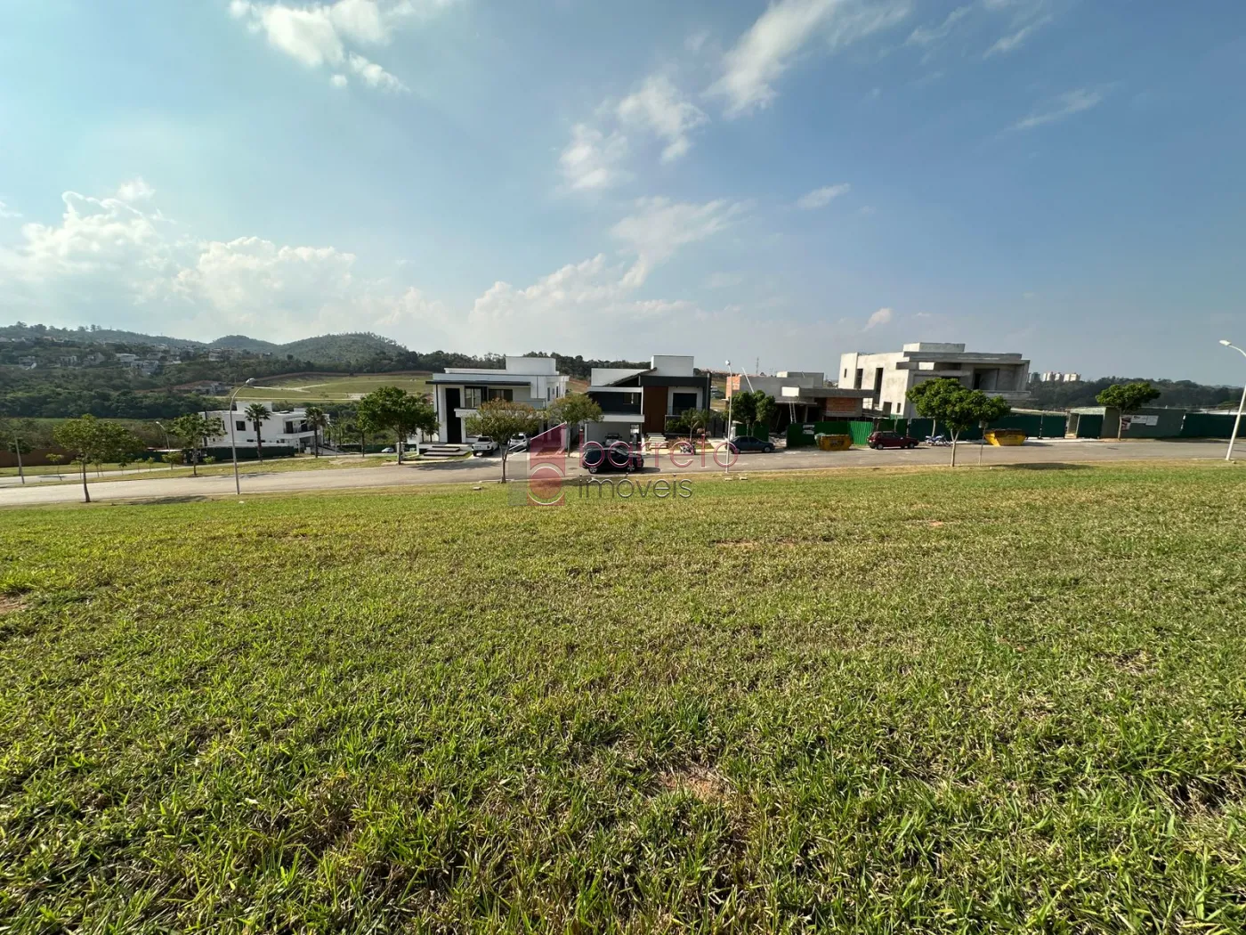TERRENO À VENDA NO CONDOMÍNIO ALPHAVILLE 1 EM JUNDIAÍ/SP