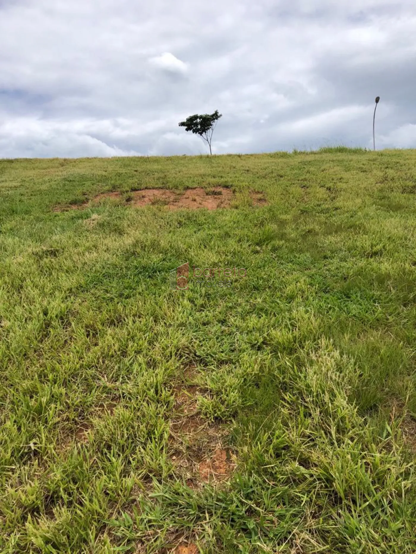 TERRENO PARA VENDA NO CONDOMÍNIO ALPHAVILLE 1 – JUNDIAÍ/SP