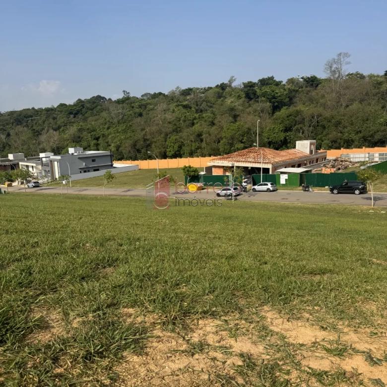 TERRENO À VENDA NO CONDOMÍNIO ALPHAVILLE JUNDIAÍ 1 EM JUNDIAÍ/SP