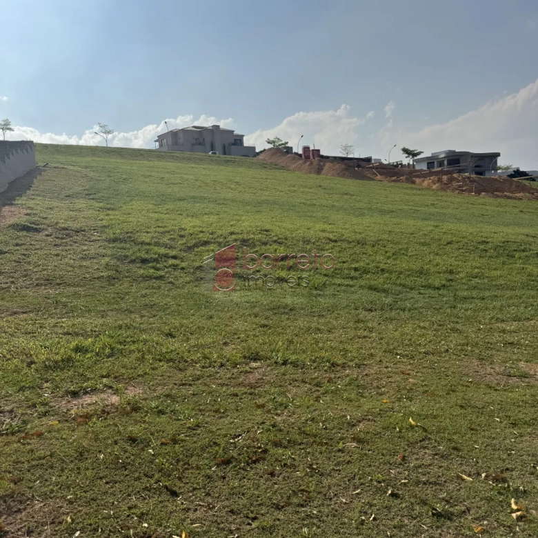 TERRENO À VENDA NO CONDOMÍNIO ALPHAVILLE JUNDIAÍ 1 EM JUNDIAÍ/SP