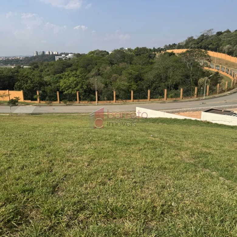 TERRENO À VENDA NO CONDOMÍNIO ALPHAVILLE JUNDIAÍ 1 EM JUNDIAÍ/SP
