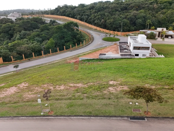TERRENO À VENDA NO CONDOMÍNIO ALPHAVILLE JUNDIAÍ 1 EM JUNDIAÍ/SP