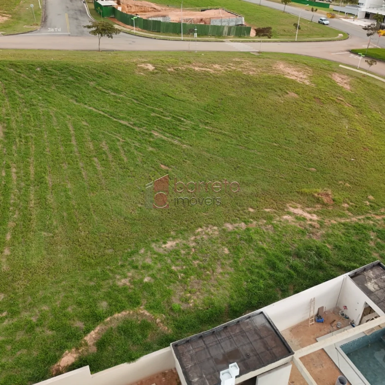 TERRENO À VENDA NO CONDOMÍNIO ALPHAVILLE JUNDIAÍ 1 EM JUNDIAÍ/SP