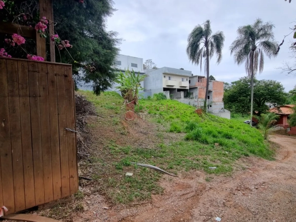 TERRENO  À VENDA NAS IMEDIAÇÕES DO BAIRRO ENGORDADOURO – JUNDIAÍ/SP