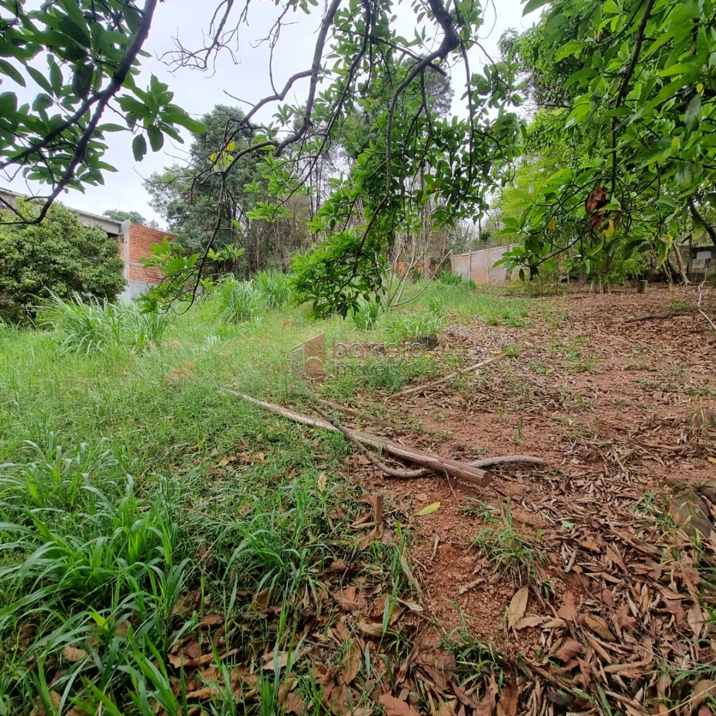TERRENO DE ESQUINA  À VENDA NAS IMEDIAÇÕES DO ENGORDADOURO – JUNDIAÍ/SP