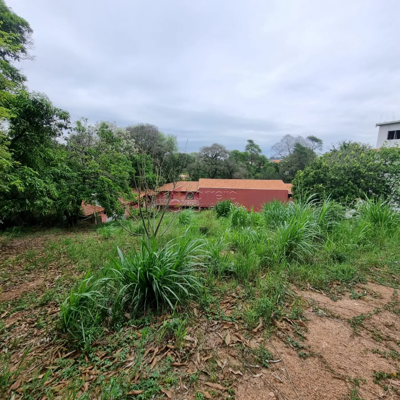 TERRENO DE ESQUINA  À VENDA NAS IMEDIAÇÕES DO ENGORDADOURO – JUNDIAÍ/SP