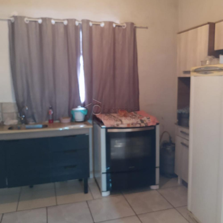 TERRENO COM CASA ANTIGA À VENDA NO JARDIM SANTA TERESA – JUNDIAÍ/SP
