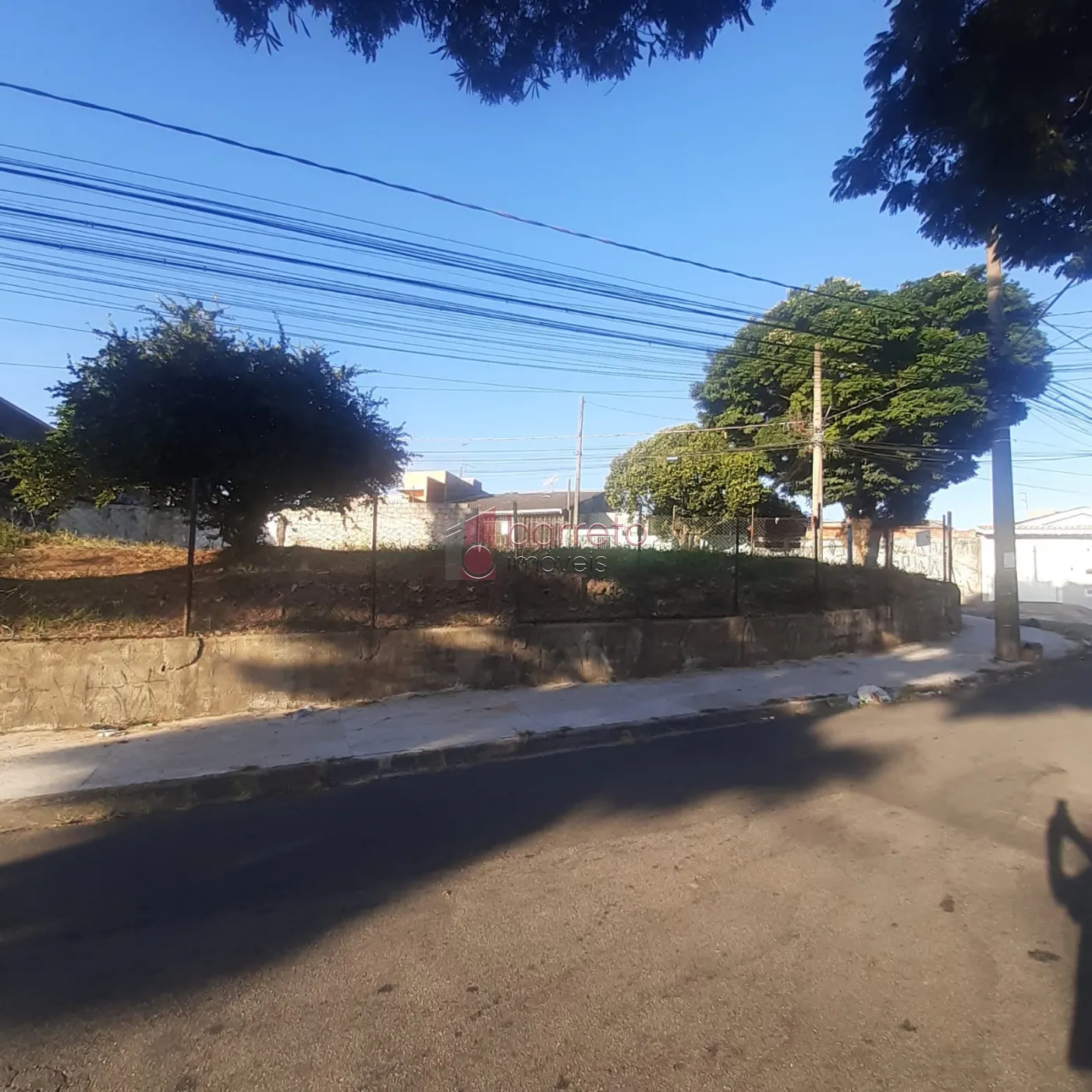 TERRENO À VENDA NO JARDIM TAMOIO EM JUNDIAÍ/SP