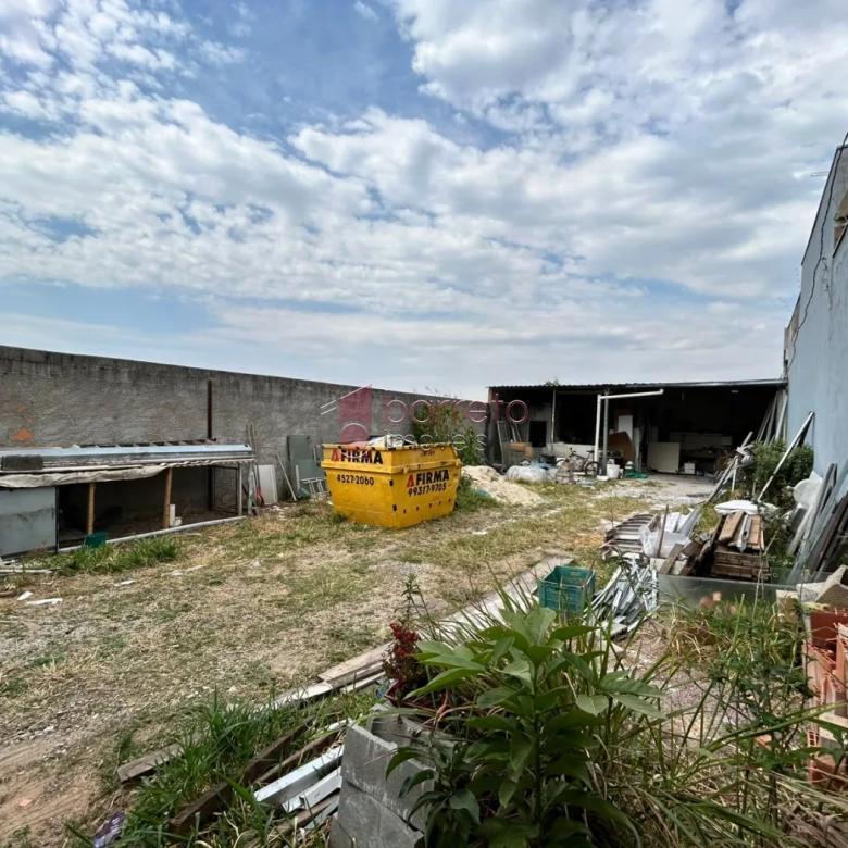 TERRENO À VENDA NO LOTEAMENTO JARDIM IPANEMA EM JUNDIAÍ/SP