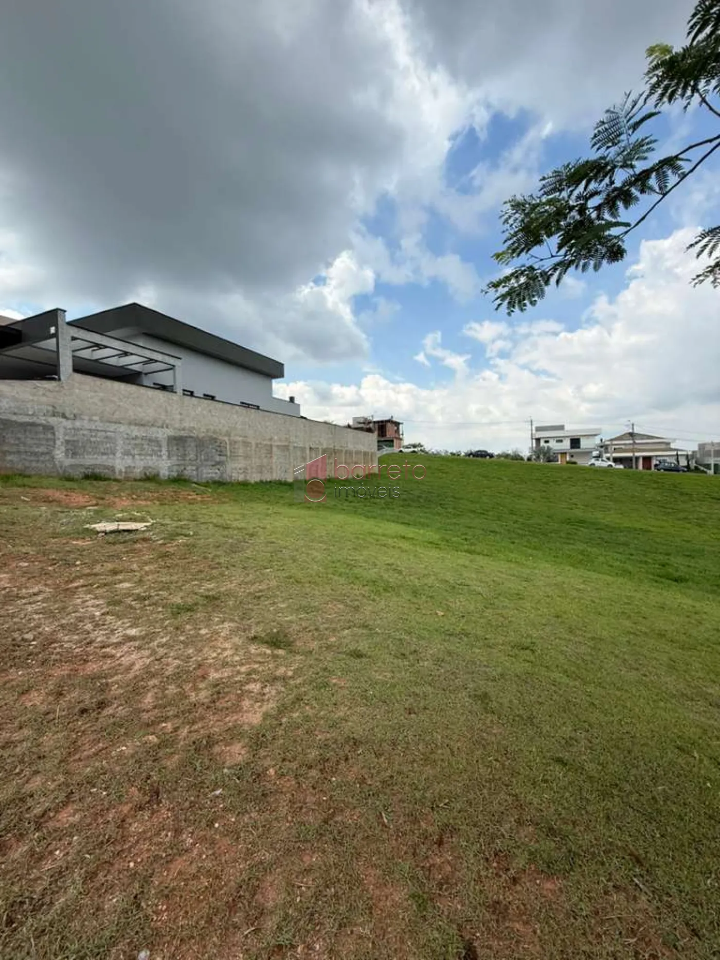 TERRENO À VENDA NO CONDOMÍNIO RESERVA SANTA ISABEL II EM LOUVEIRA/SP