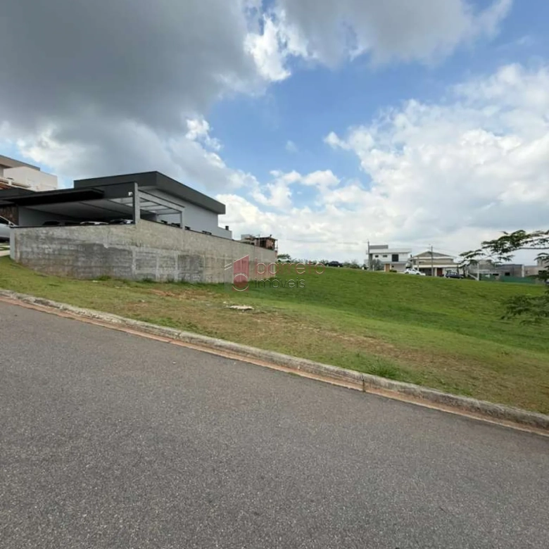 TERRENO À VENDA NO CONDOMÍNIO RESERVA SANTA ISABEL II EM LOUVEIRA/SP