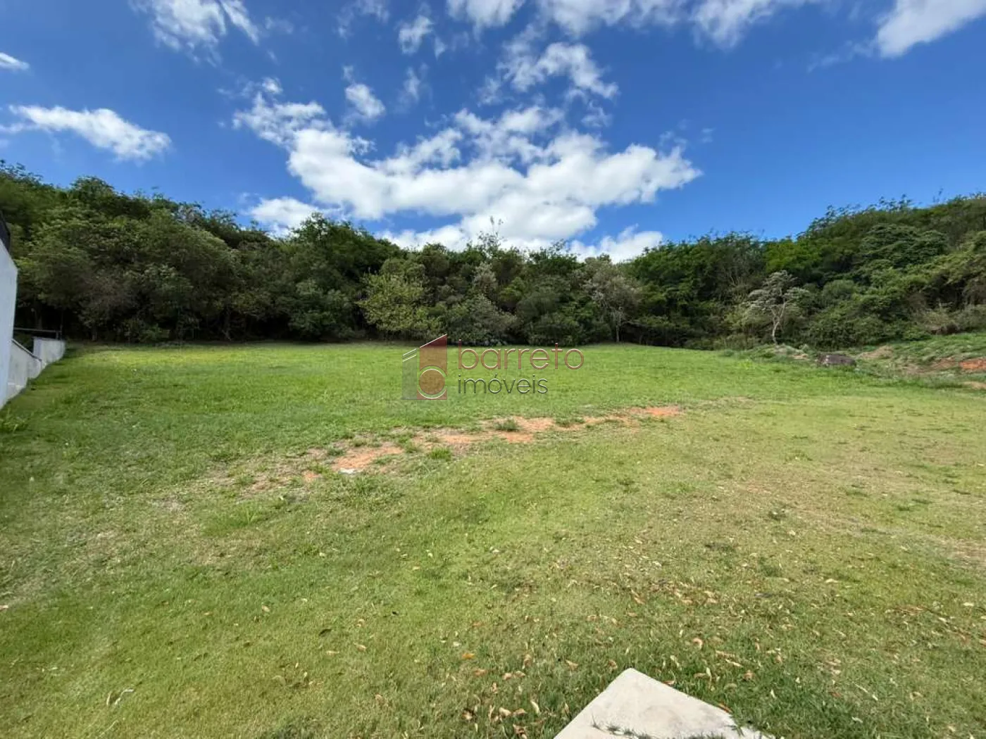 TERRENO À VENDA NO CONDOMÍNIO RESERVA SANTA ISABEL II EM LOUVEIRA/SP