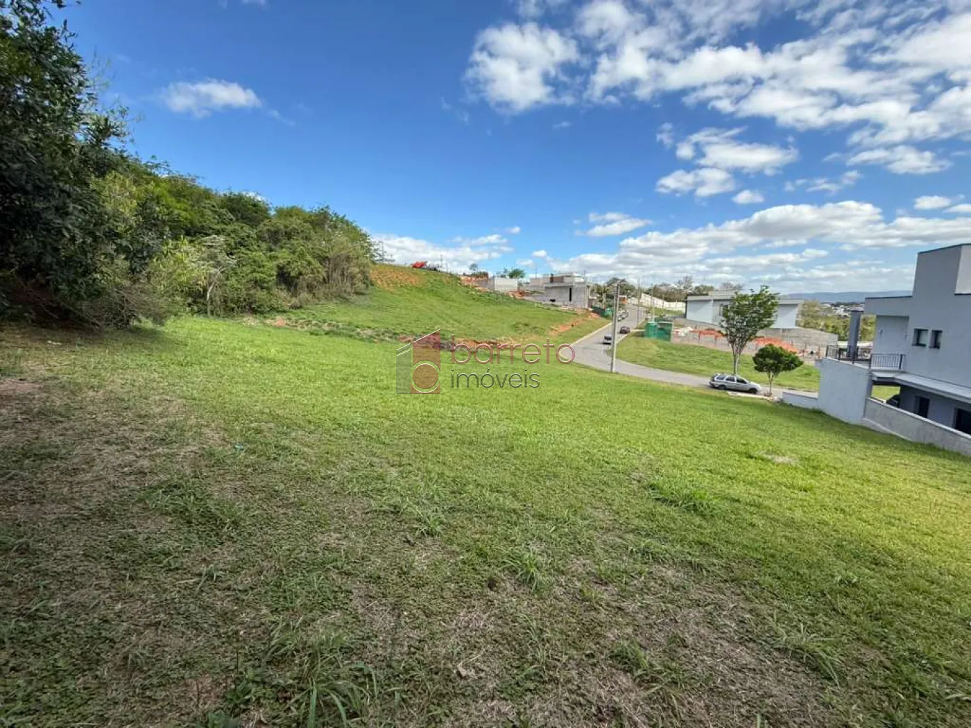 TERRENO À VENDA NO CONDOMÍNIO RESERVA SANTA ISABEL II EM LOUVEIRA/SP