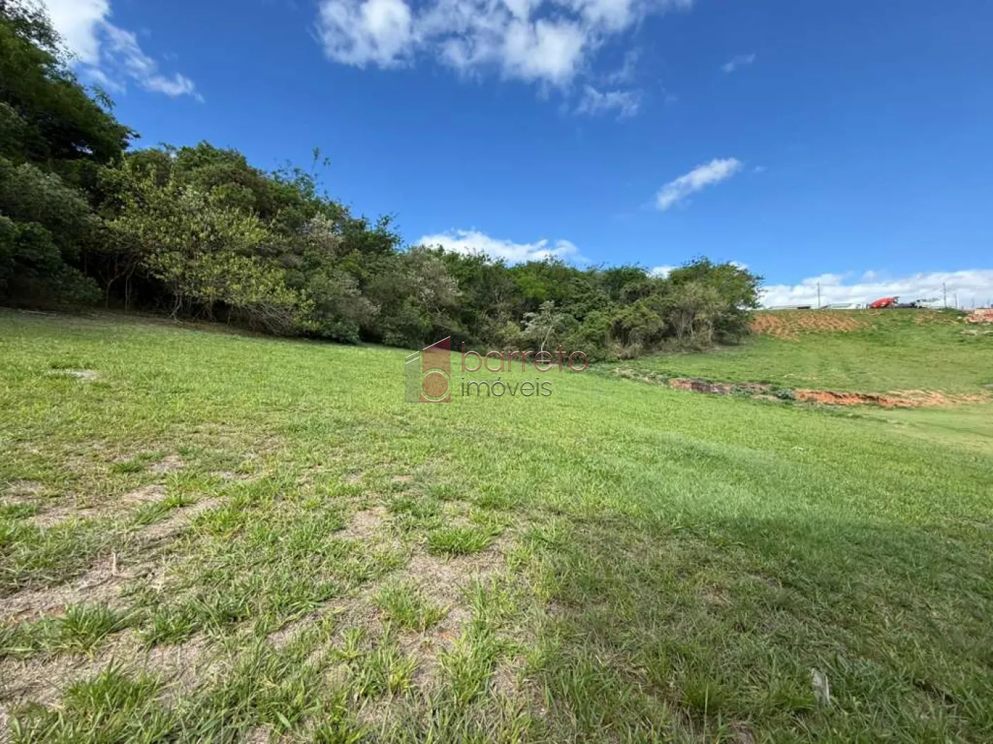 TERRENO À VENDA NO CONDOMÍNIO RESERVA SANTA ISABEL II EM LOUVEIRA/SP
