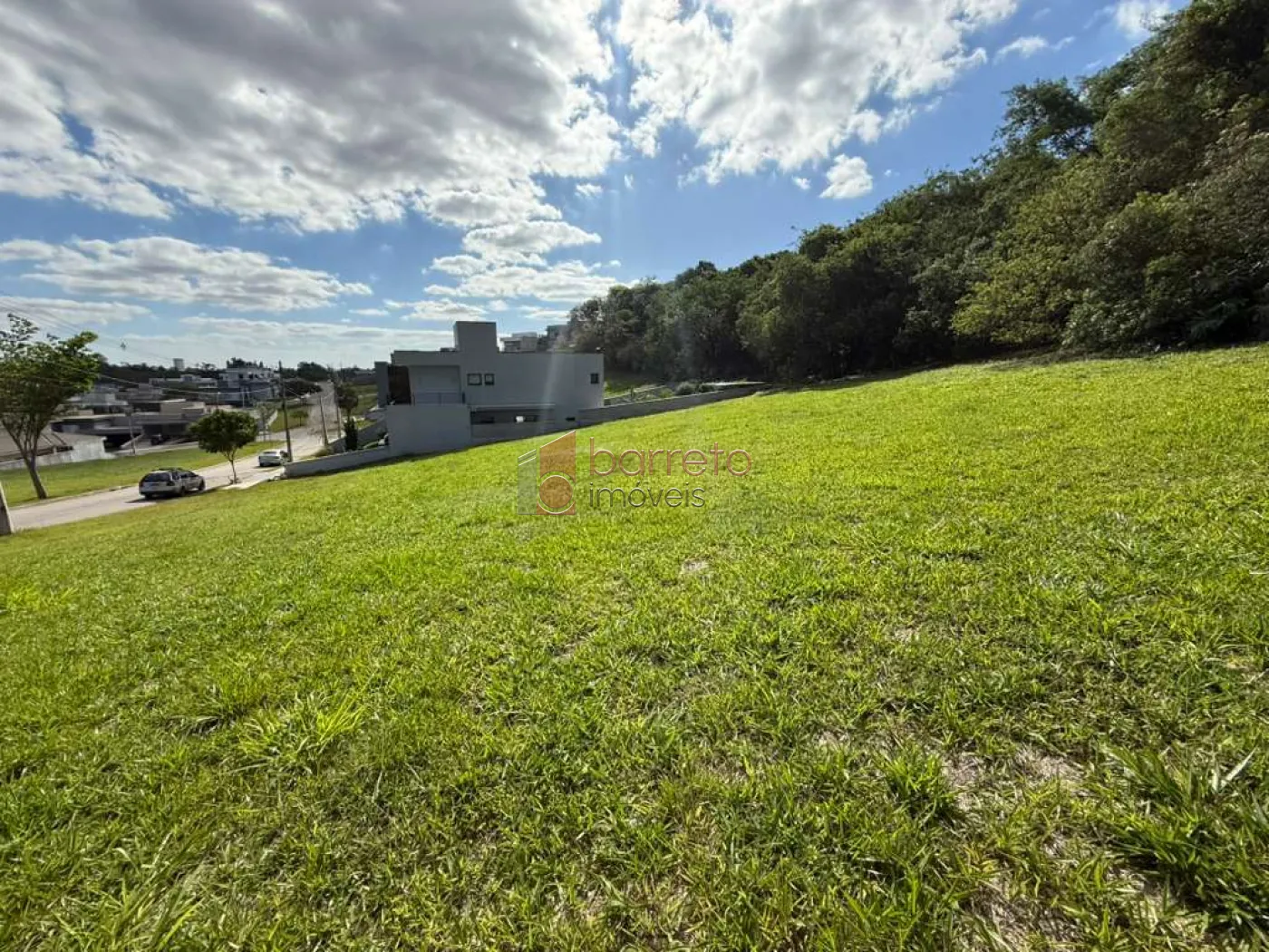 TERRENO À VENDA NO CONDOMÍNIO RESERVA SANTA ISABEL II EM LOUVEIRA/SP