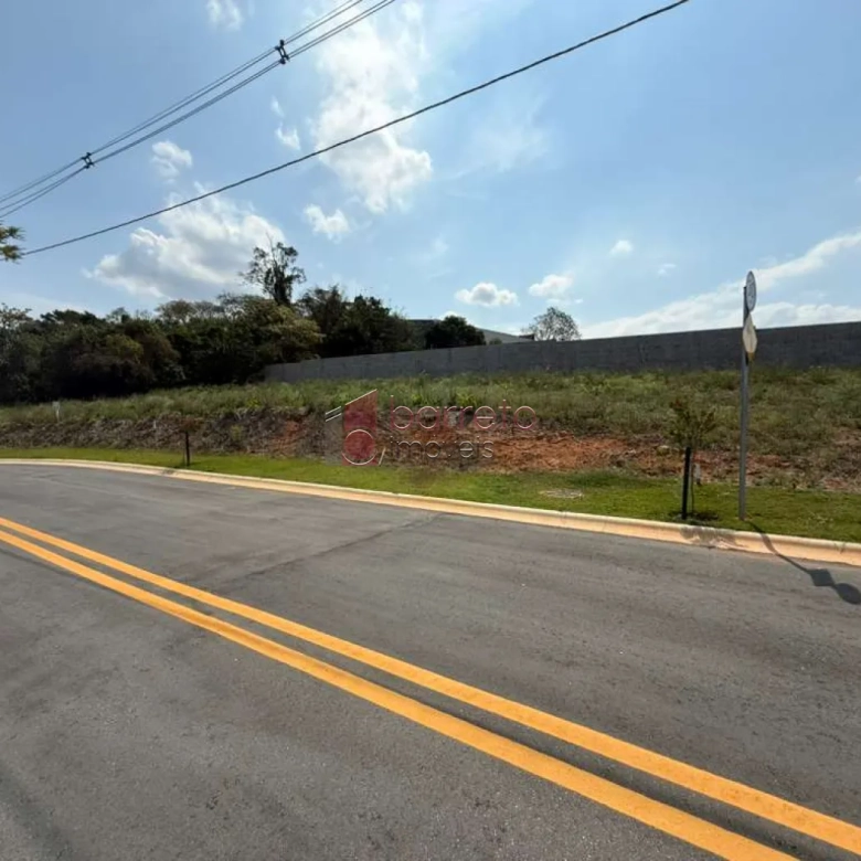 TERRENO COM ÓTIMA TOPOGRAFIA À VENDA NO CONDOMÍNIO RESERVA DI TAMAI EM LOUVEIRA/SP