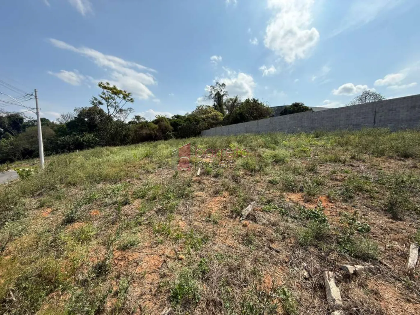 TERRENO COM ÓTIMA TOPOGRAFIA À VENDA NO CONDOMÍNIO RESERVA DI TAMAI EM LOUVEIRA/SP