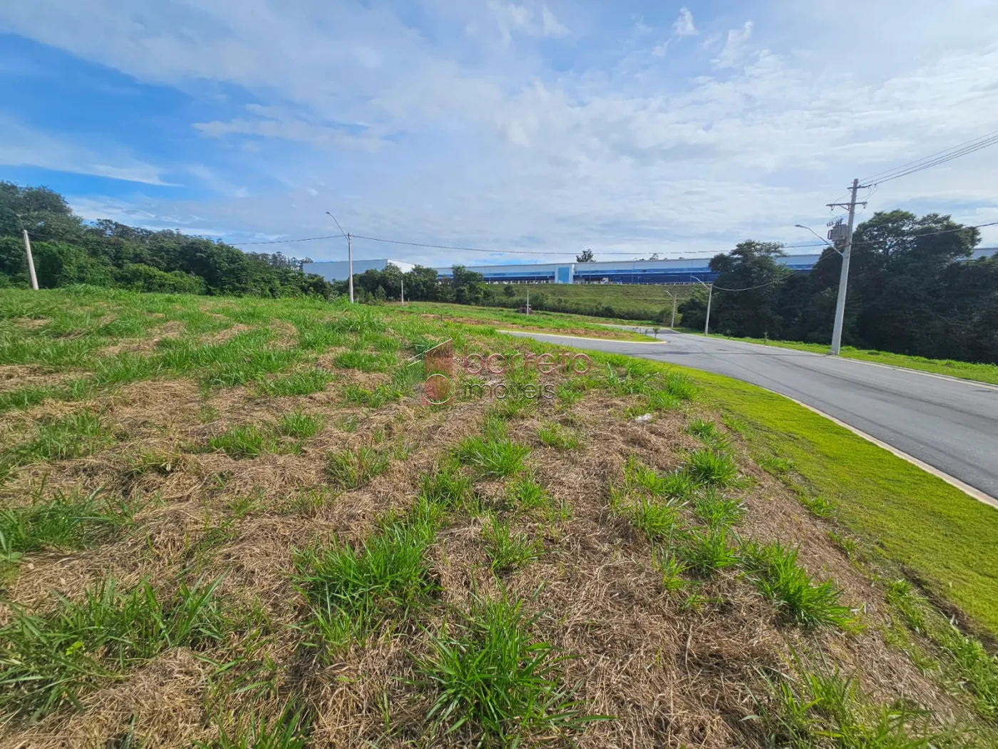 TERRENO À VENDA NO CONDOMÍNIO RESERVA DI TAMAI – LOUVEIRA/SP