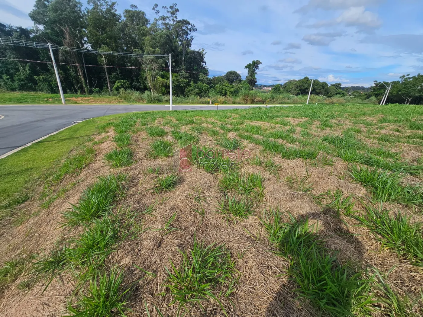 TERRENO À VENDA NO CONDOMÍNIO RESERVA DI TAMAI – LOUVEIRA/SP