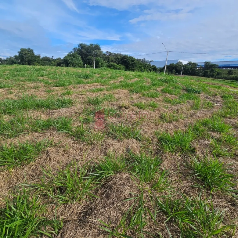 TERRENO À VENDA NO CONDOMÍNIO RESERVA DI TAMAI – LOUVEIRA/SP