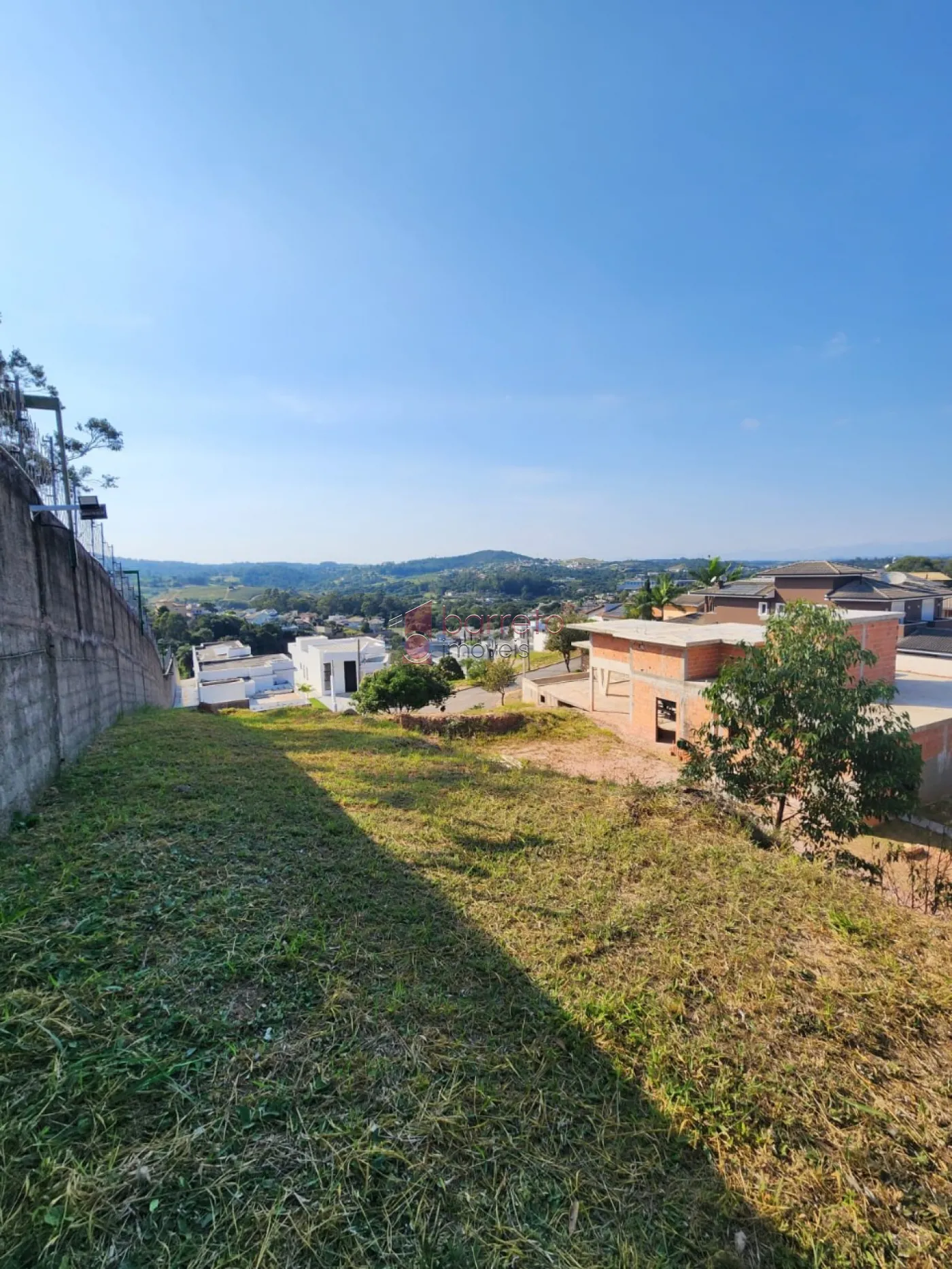TERRENO À VENDA NO CONDOMÍNIO DELLE STELLE – LOUVEIRA/SP