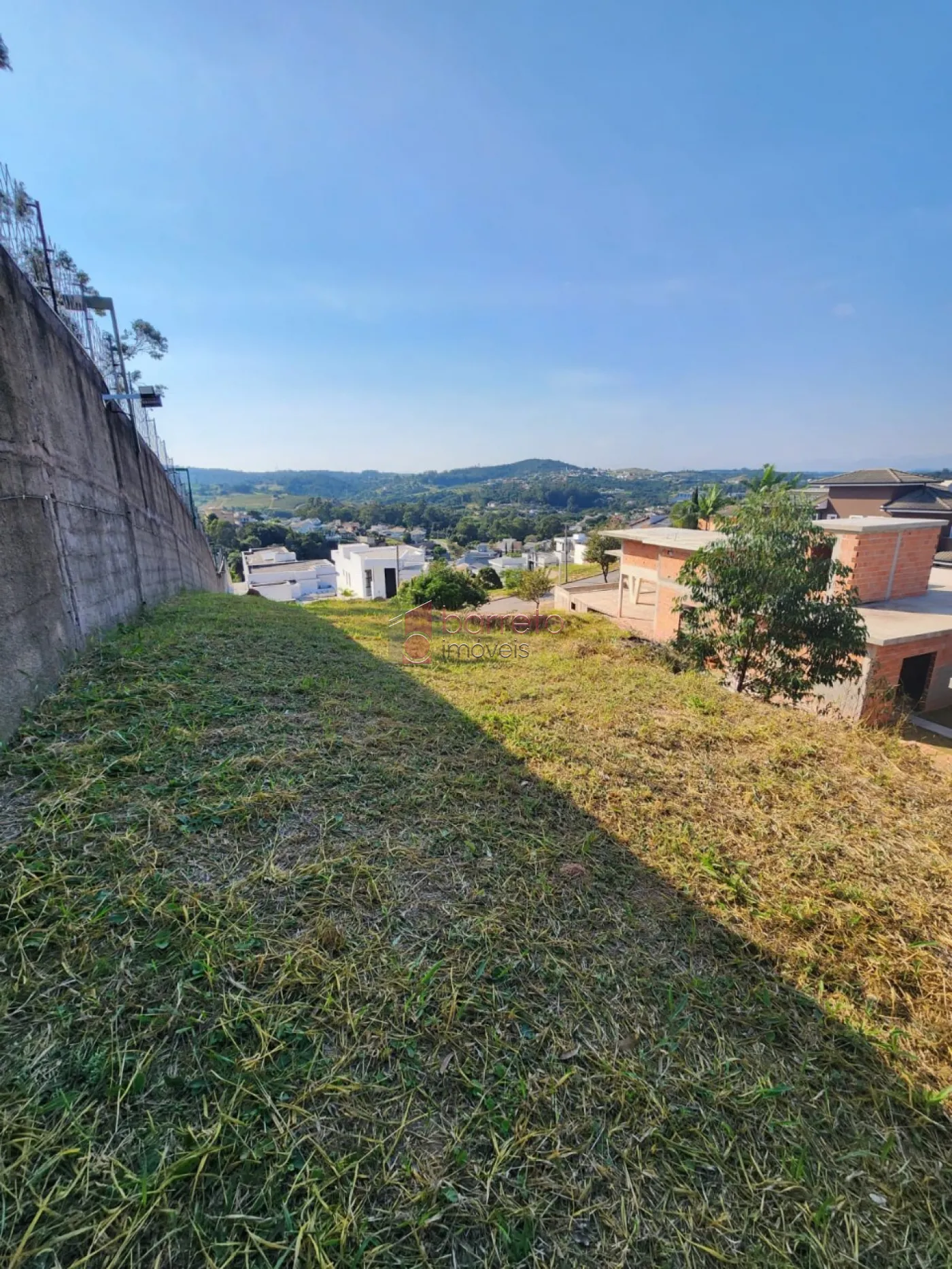 TERRENO À VENDA NO CONDOMÍNIO DELLE STELLE – LOUVEIRA/SP