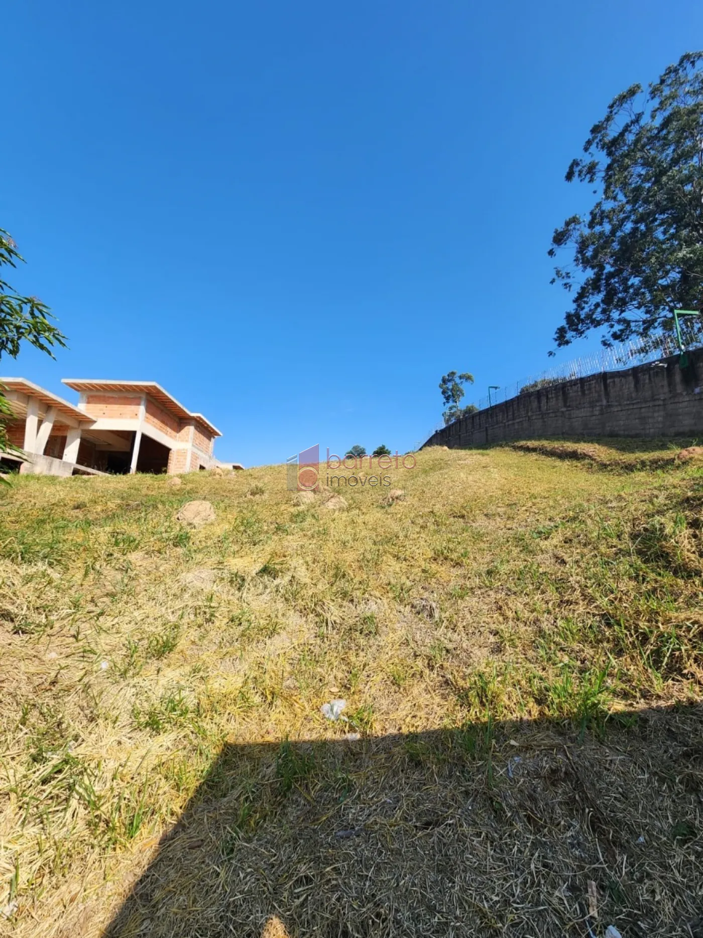 TERRENO À VENDA NO CONDOMÍNIO DELLE STELLE – LOUVEIRA/SP