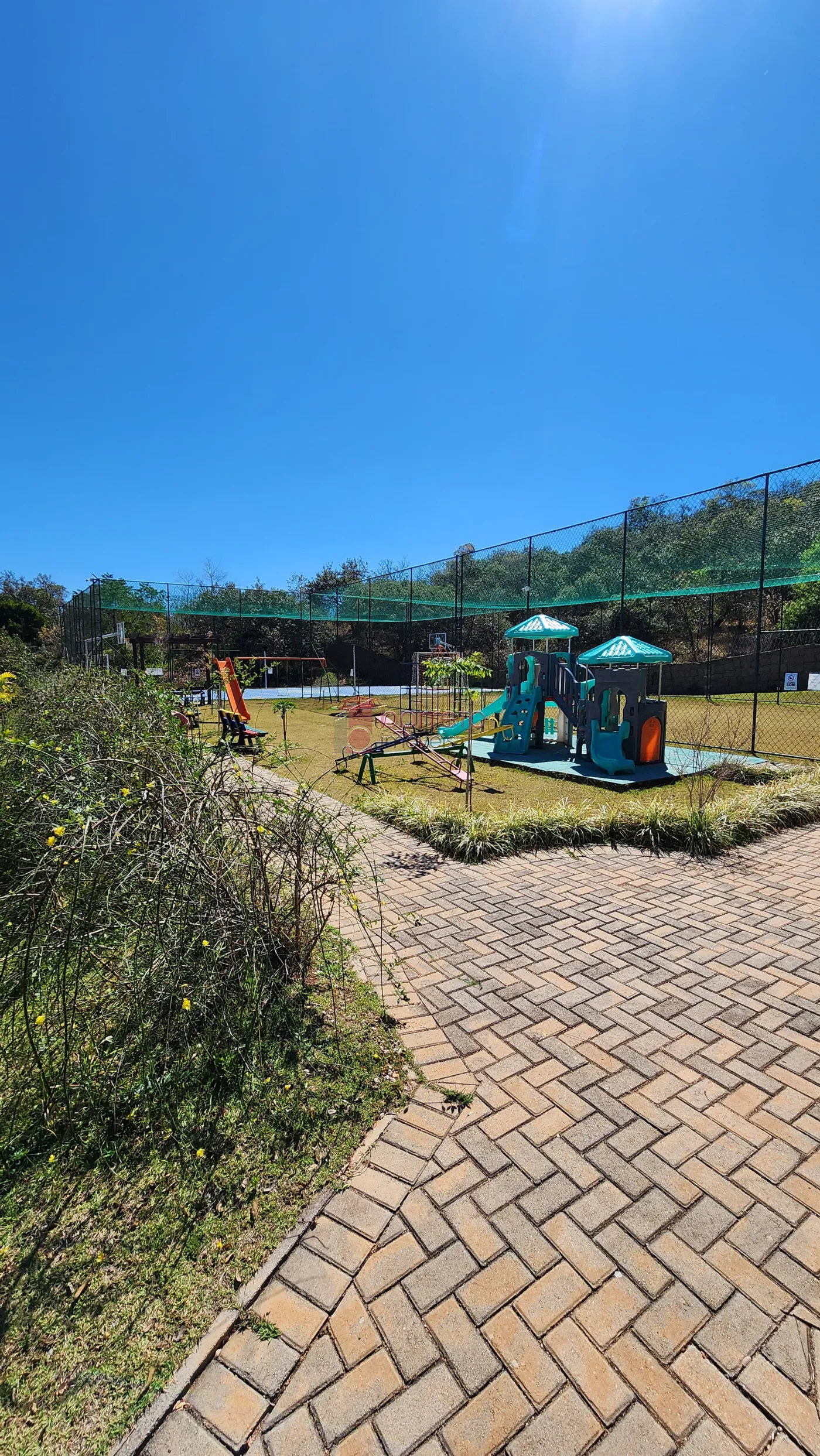 TERRENO PARA VENDA NO CONDOMÍNIO RESIDENCIAL JARDIM PRIMAVERA – LOUVEIRA/SP