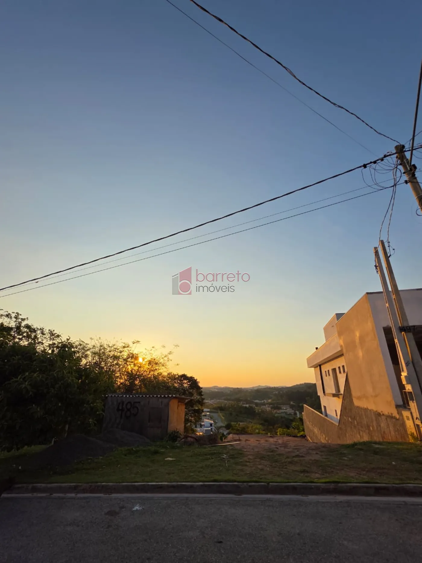TERRENO À VENDA NO CONDOMÍNIO RESERVA JATOBÁS EM LOUVEIRA/SP