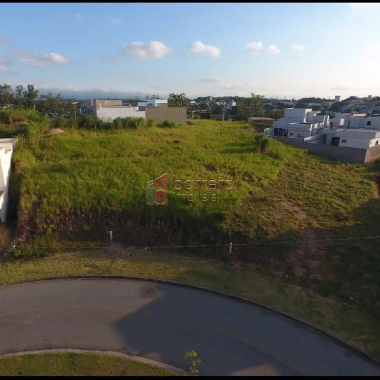 TERRENO À VENDA NO CONDOMÍNIO RESERVA JATOBÁS EM LOUVEIRA/SP