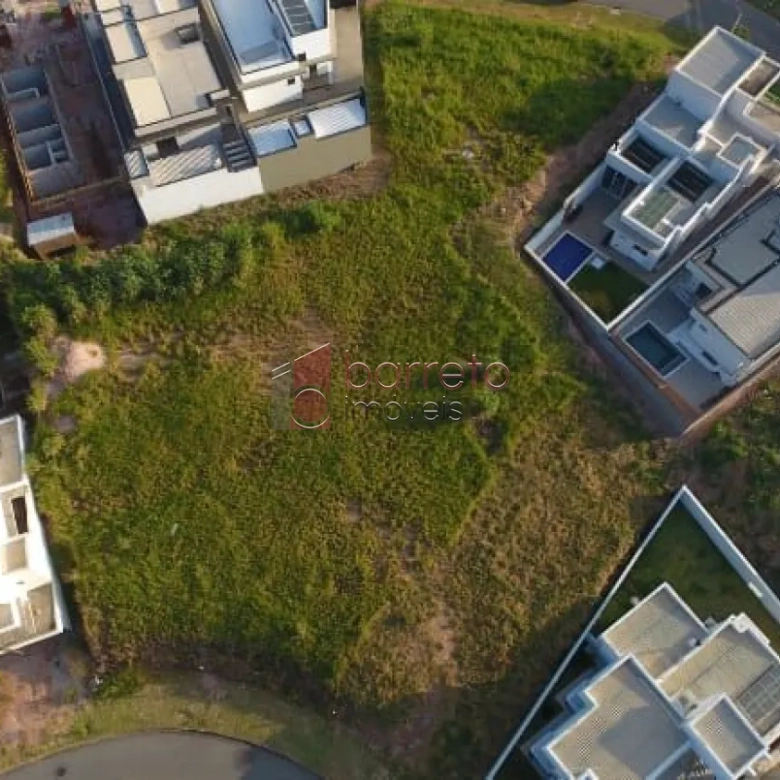 TERRENO À VENDA NO CONDOMÍNIO RESERVA JATOBÁS EM LOUVEIRA/SP
